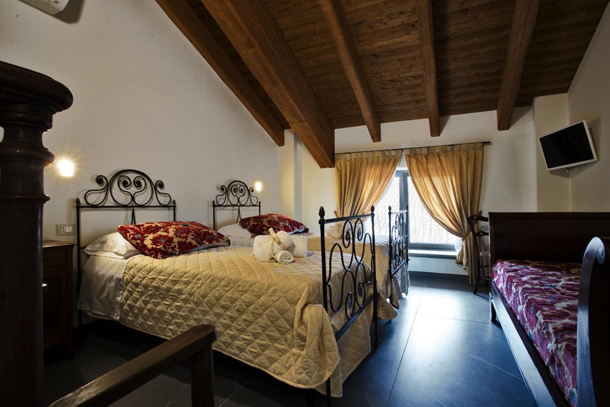 Agriturismo Tenuta Casteldardo Besenzone 外观 照片