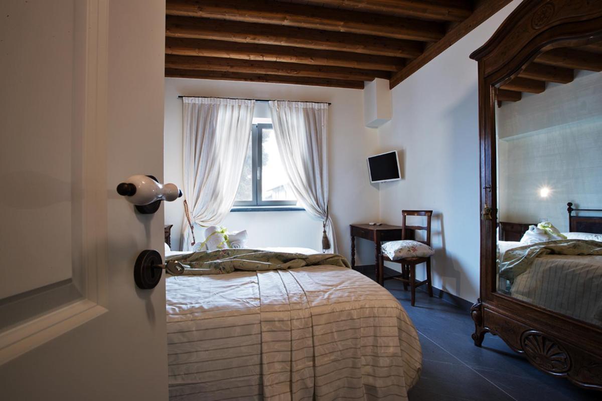 Agriturismo Tenuta Casteldardo Besenzone 外观 照片
