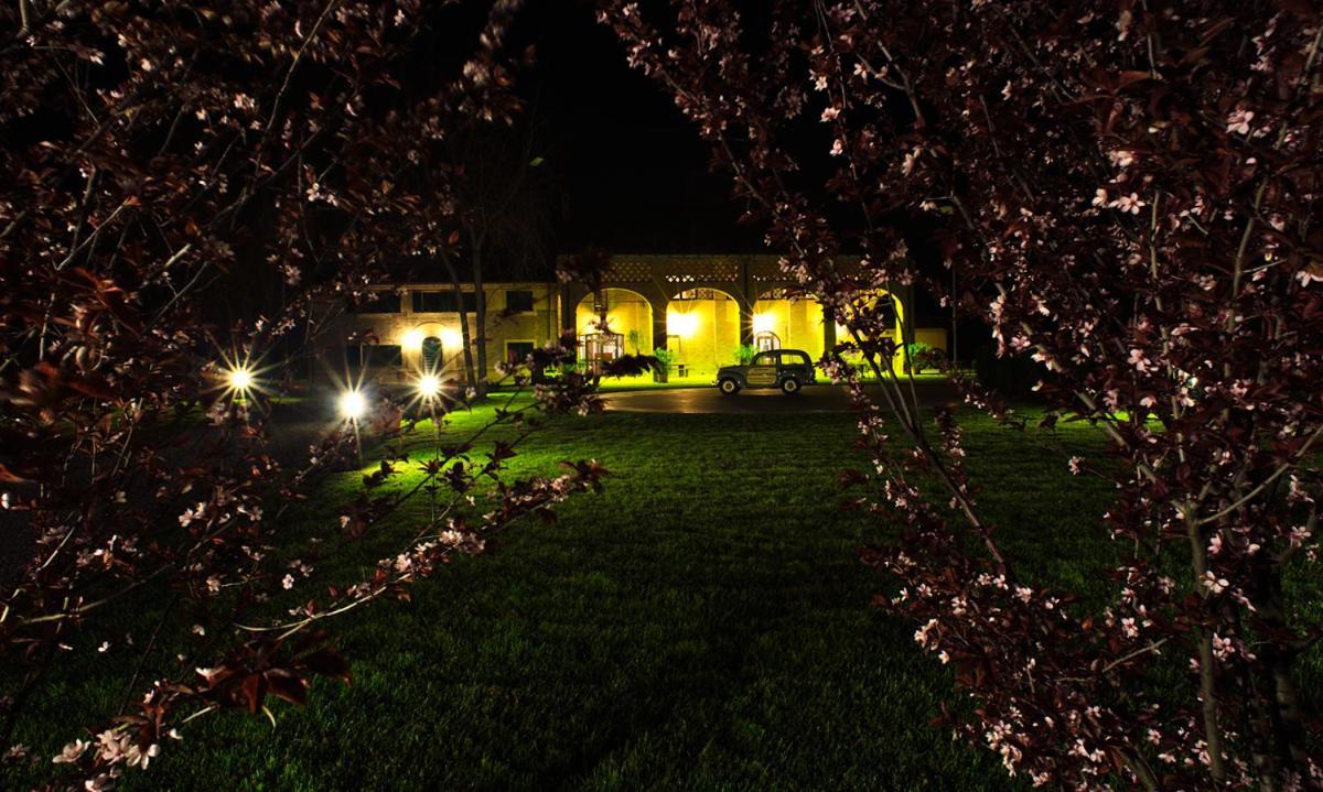 Agriturismo Tenuta Casteldardo Besenzone 外观 照片